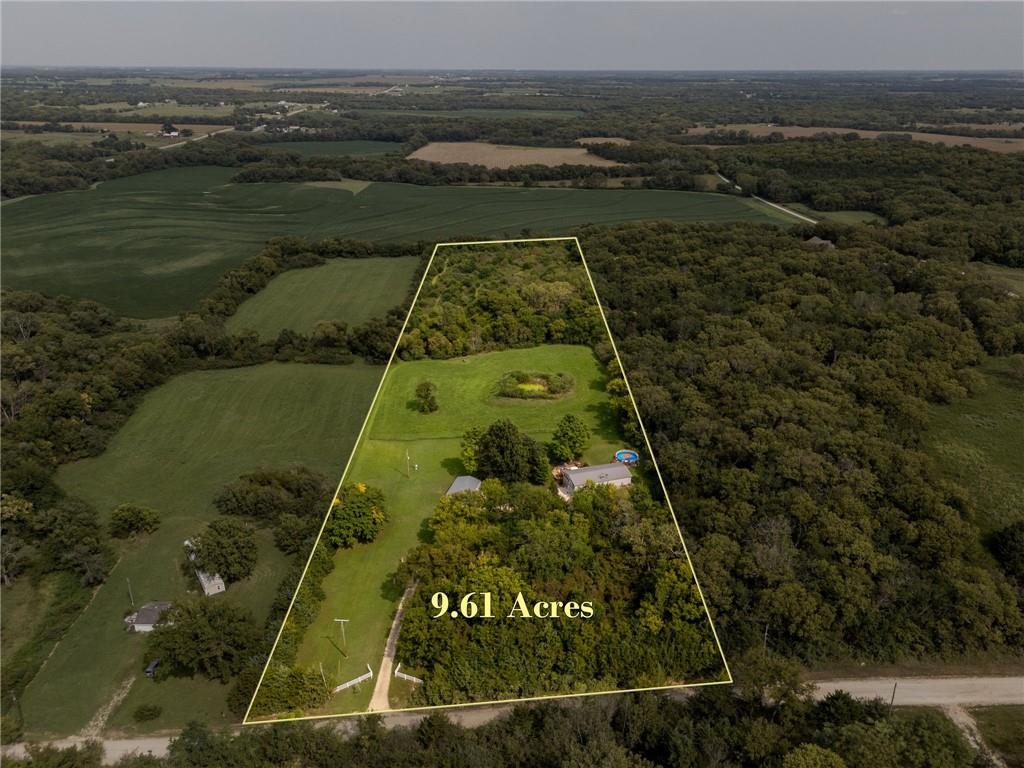 15978 S Leweling Rd, Scranton, KS 66537