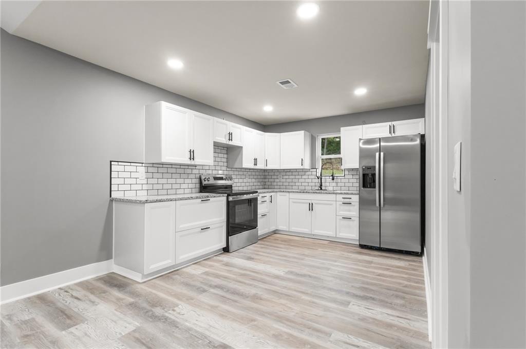 15905 W 289th St, Paola, KS 66071