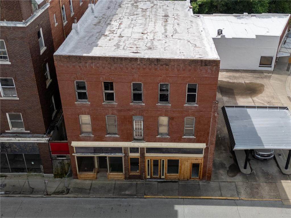 215 South St, Excelsior Springs, MO 64024