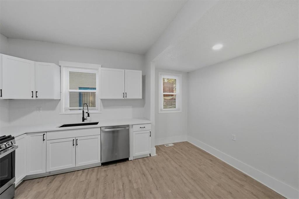 3011 Holmes St, Kansas City, MO 64109