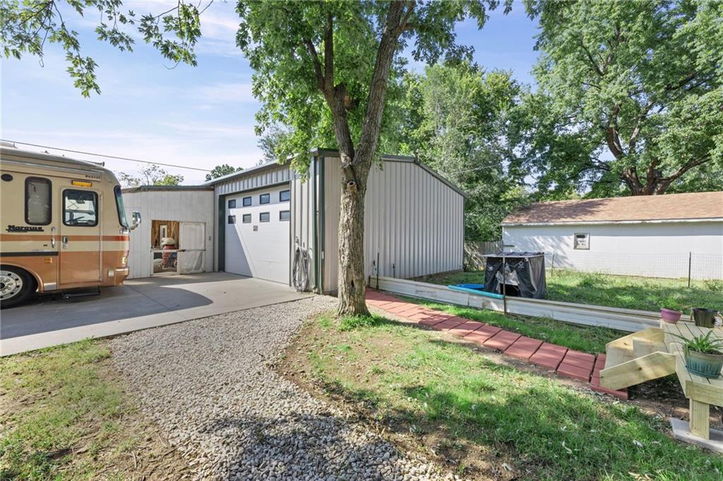 202 N Vine St, Greeley, KS 66033