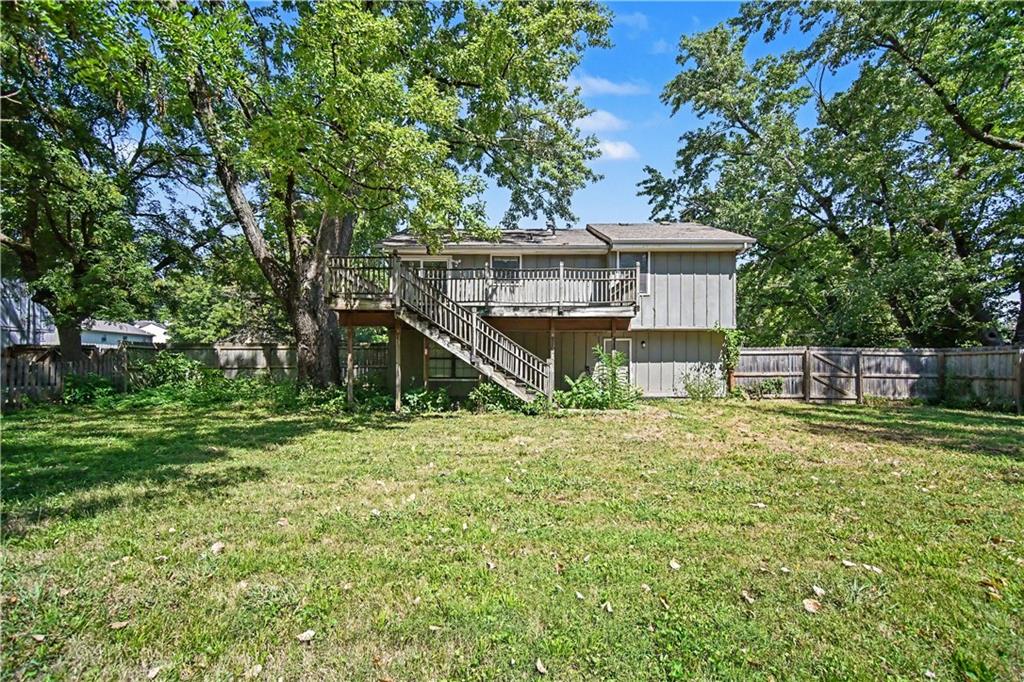 9675 W 61st St, Merriam, KS 66203