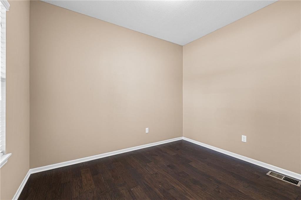 26103 W 141st Ter, Olathe, KS 66061