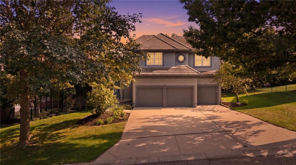 21221 W 81st Pl, Lenexa, KS 66220