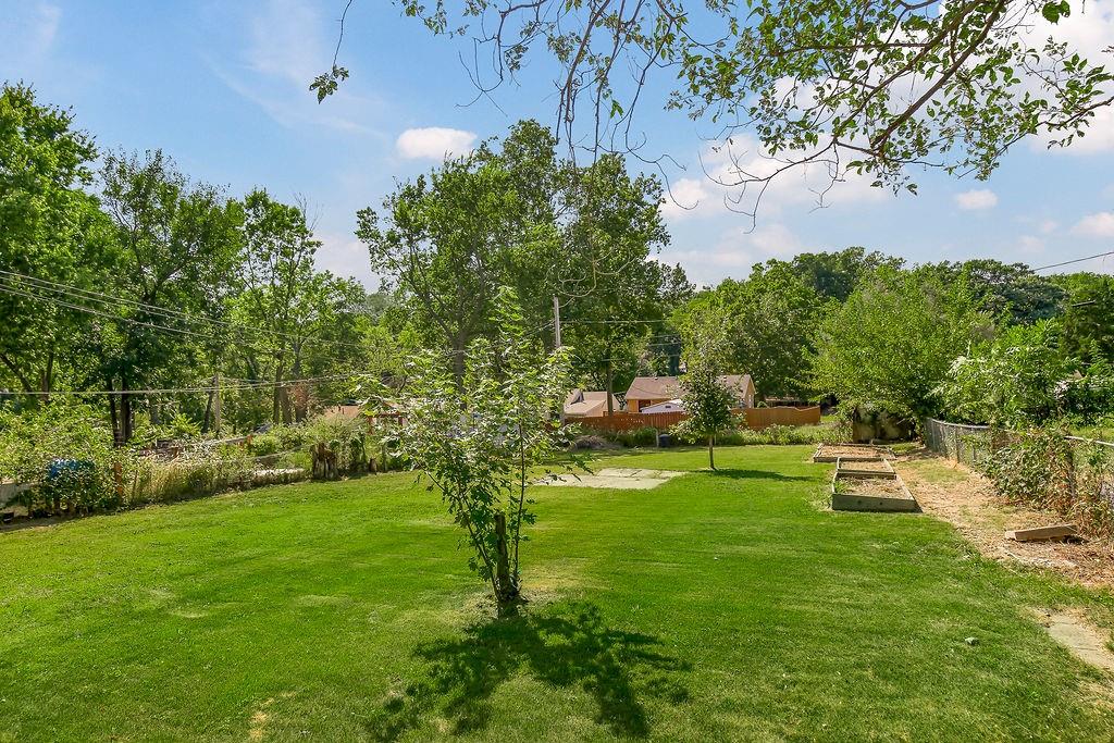 4452 N Chestnut Ave, Kansas City, MO 64117