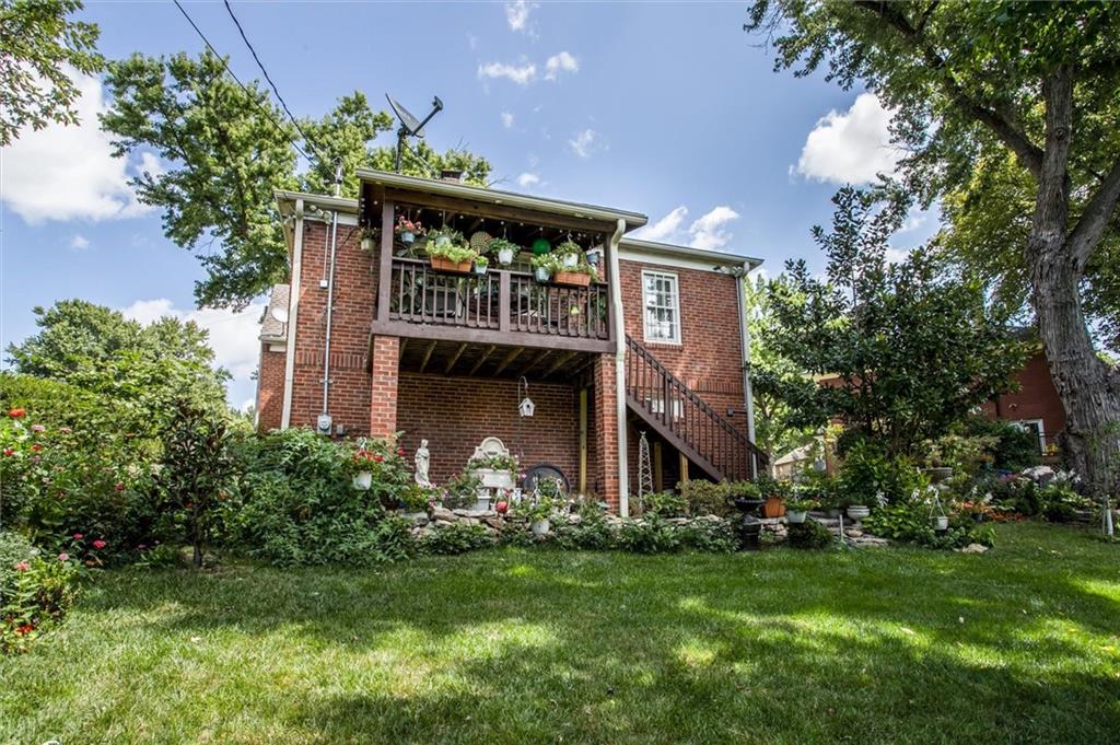 904 Ashland Ct, St Joseph, MO 64506