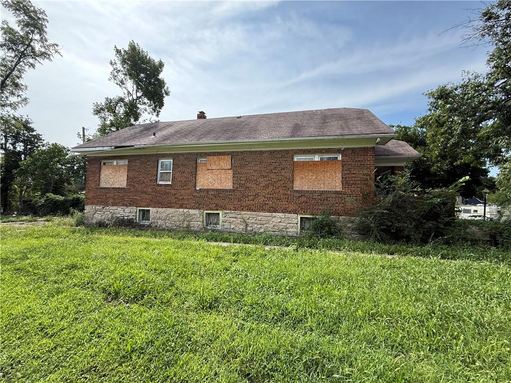 5437 Brooklyn Ave, Kansas City, MO 64130