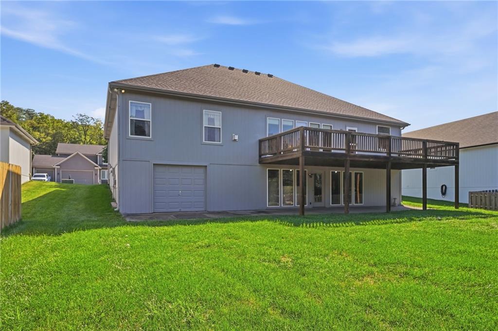 1018 N Old Mill Rd, Independence, MO 64056