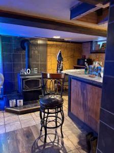 708 Wood Ave, Salina, KS 67401