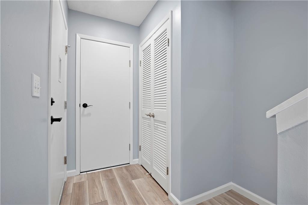 8594 W 108th Pl, Overland Park, KS 66210