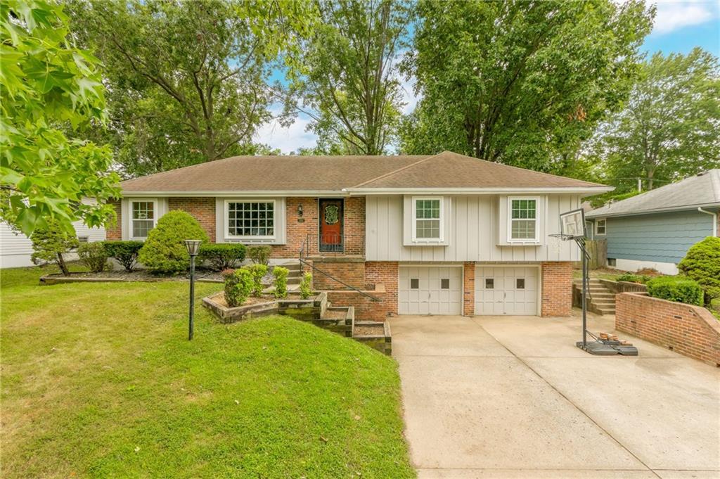 1713 NE 69th Ter, Gladstone, MO 64118
