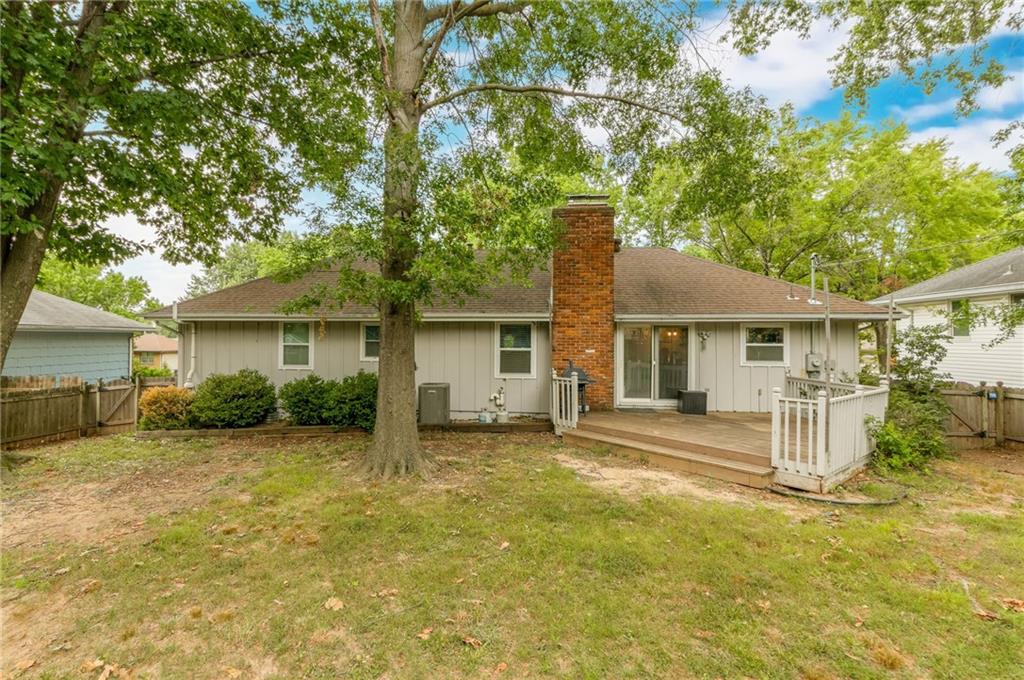 1713 NE 69th Ter, Gladstone, MO 64118