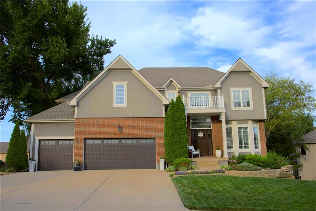 21310 W 81st Pl, Lenexa, KS 66220