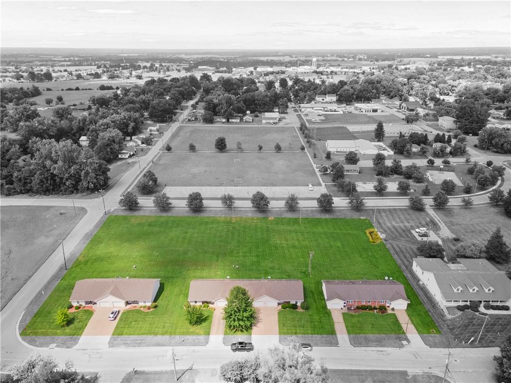 1110-1122 W Prospect St, Cameron, MO 64429
