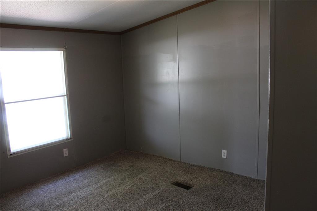 1891 54 Highway Rd, Iola, KS 66749