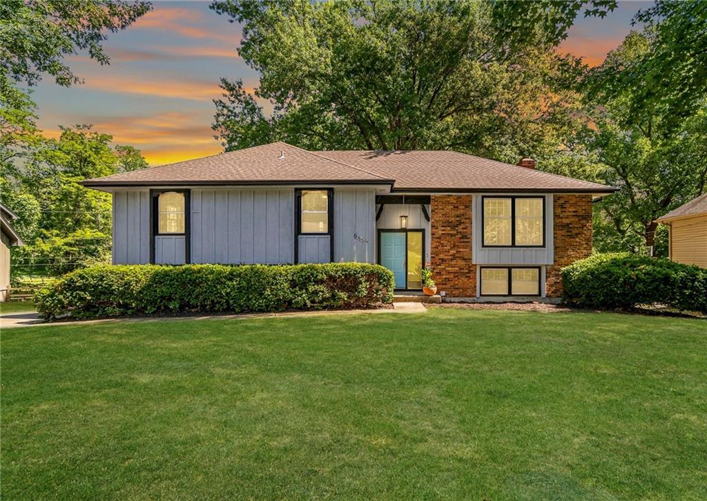 6809 Lakeshore Dr, Kansas City, MO 64133
