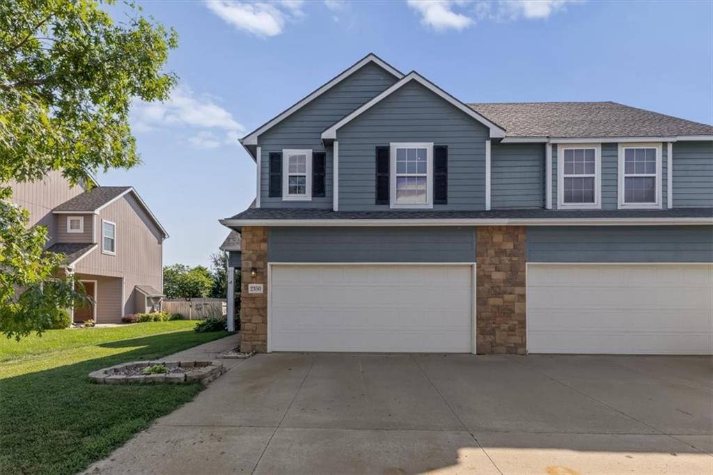 2350 Surrey Dr, Lawrence, KS 66046