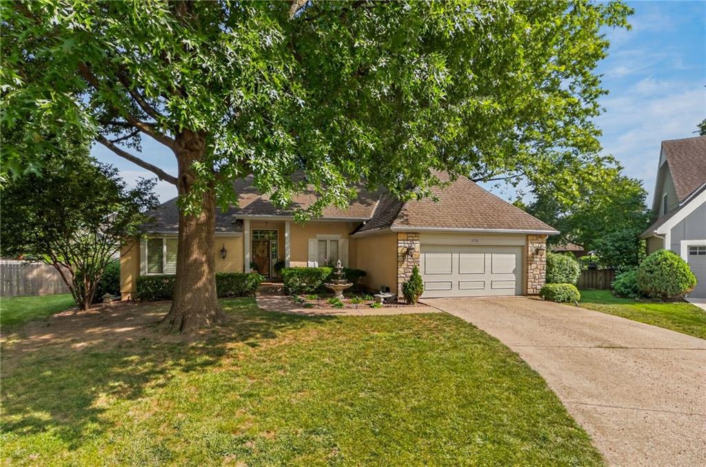 11733 Woodward St, Overland Park, KS 66210