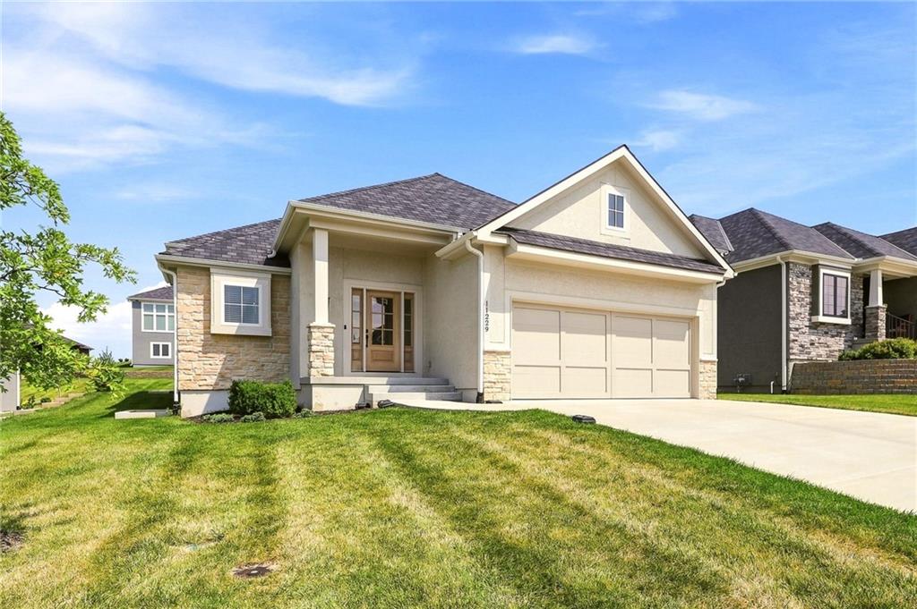 11229 Brome Dr, Kearney, MO 64060