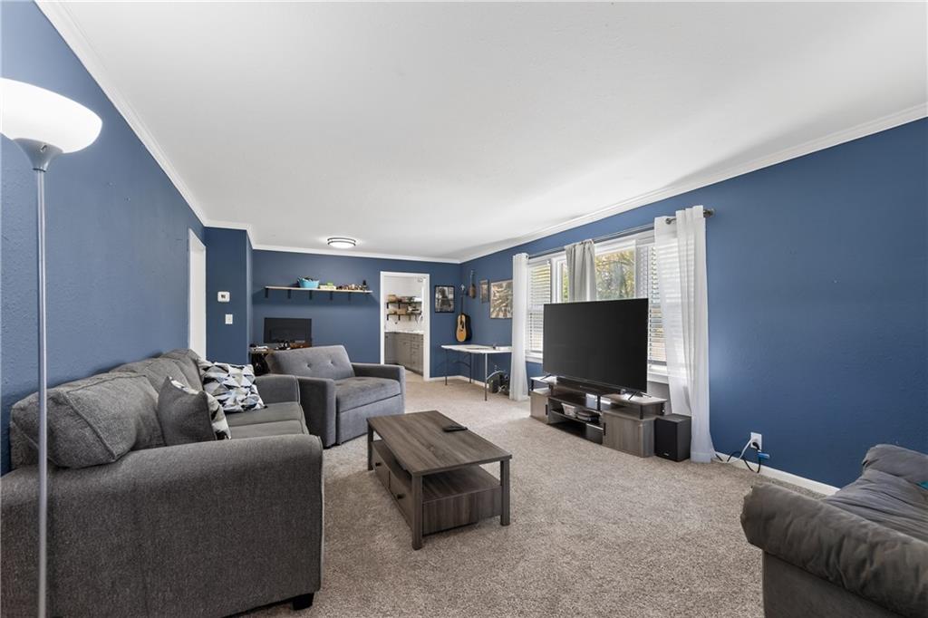 105 S July St W, Dearborn, MO 64439
