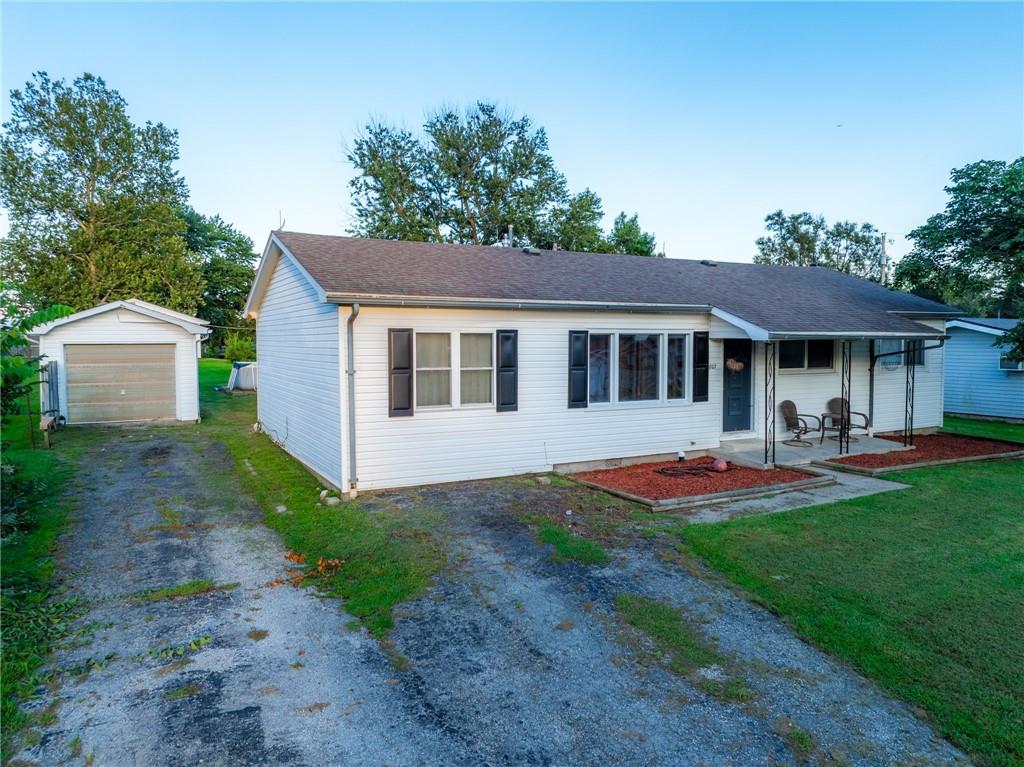 807 S Willow St, Gallatin, MO 64640