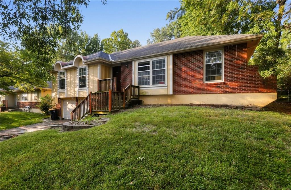 8405 E 103rd Ter, Kansas City, MO 64134