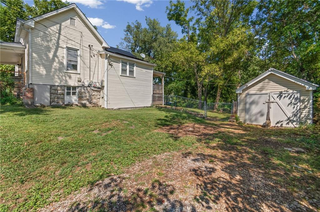 519 N Morse Ave, Liberty, MO 64068