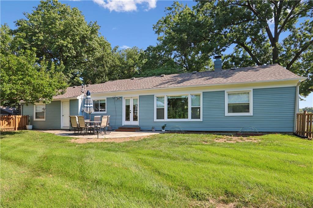 2001 W 86th St, Leawood, KS 66206