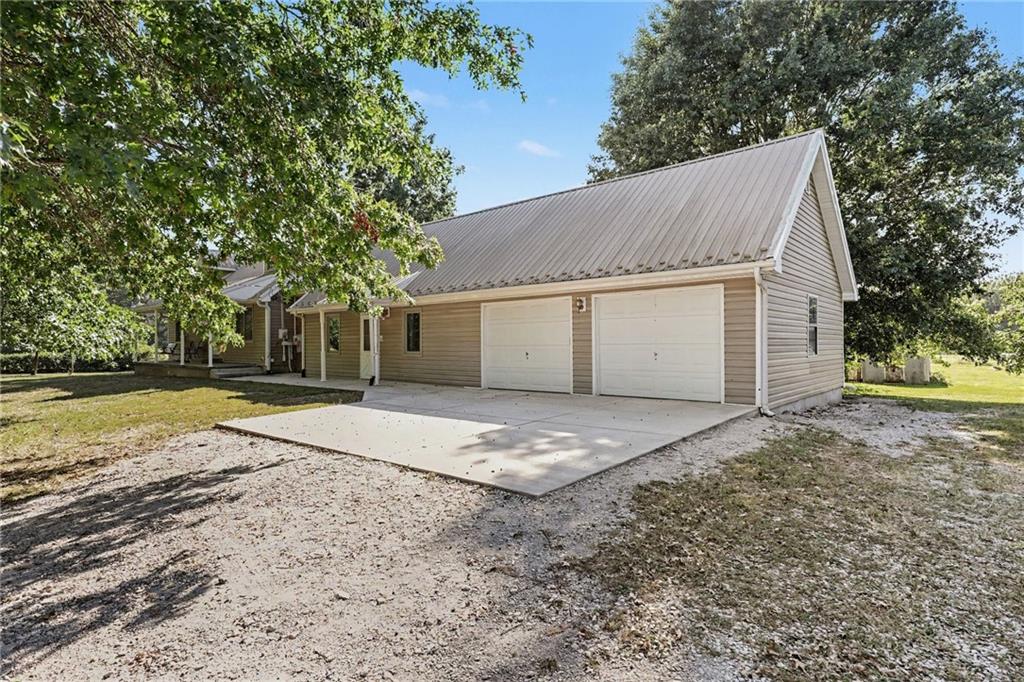 16614 S Hadsell Rd, Pleasant Hill, MO 64080