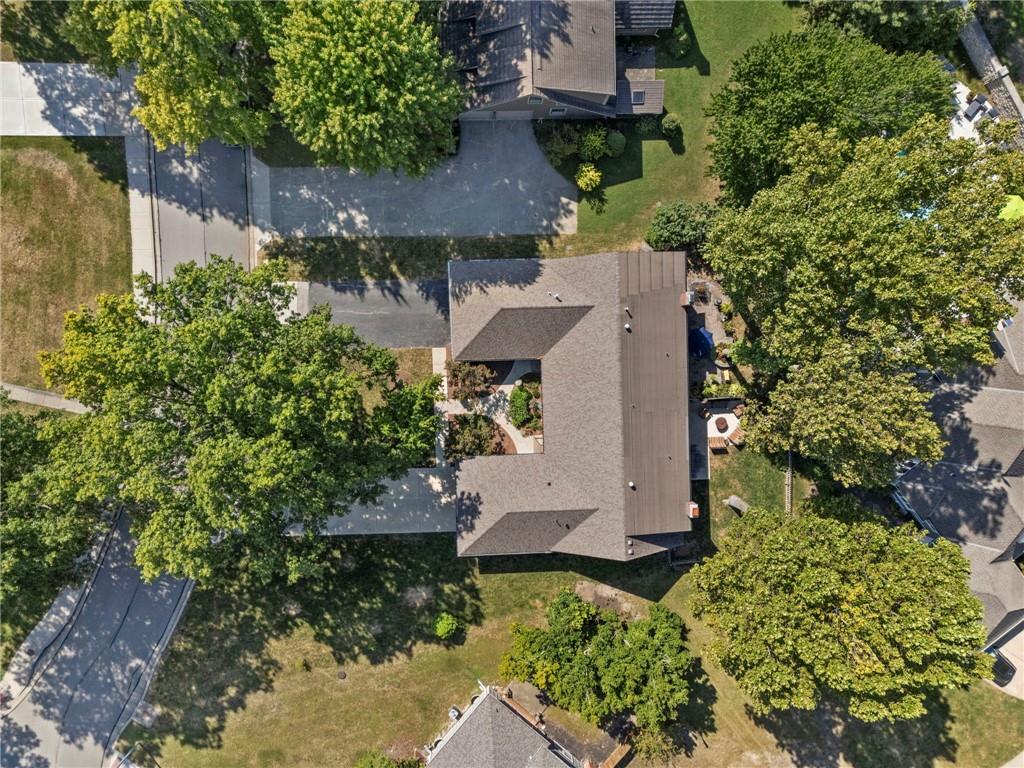4300 W 82nd St, Prairie Village, KS 66208