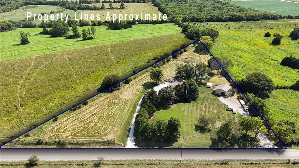 829 N 500th Rd, Baldwin City, KS 66006