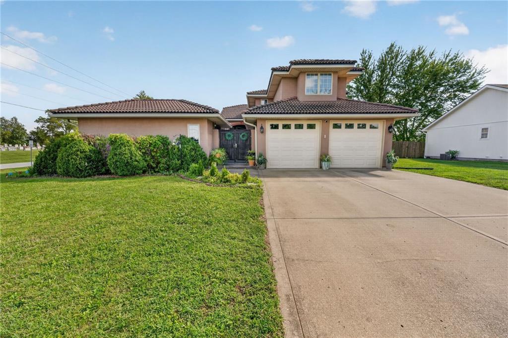 420 Crown Hill Rd, Excelsior Springs, MO 64024