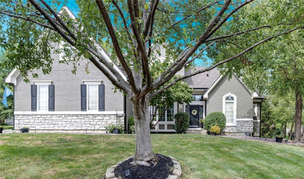 12352 Westgate St, Overland Park, KS 66213