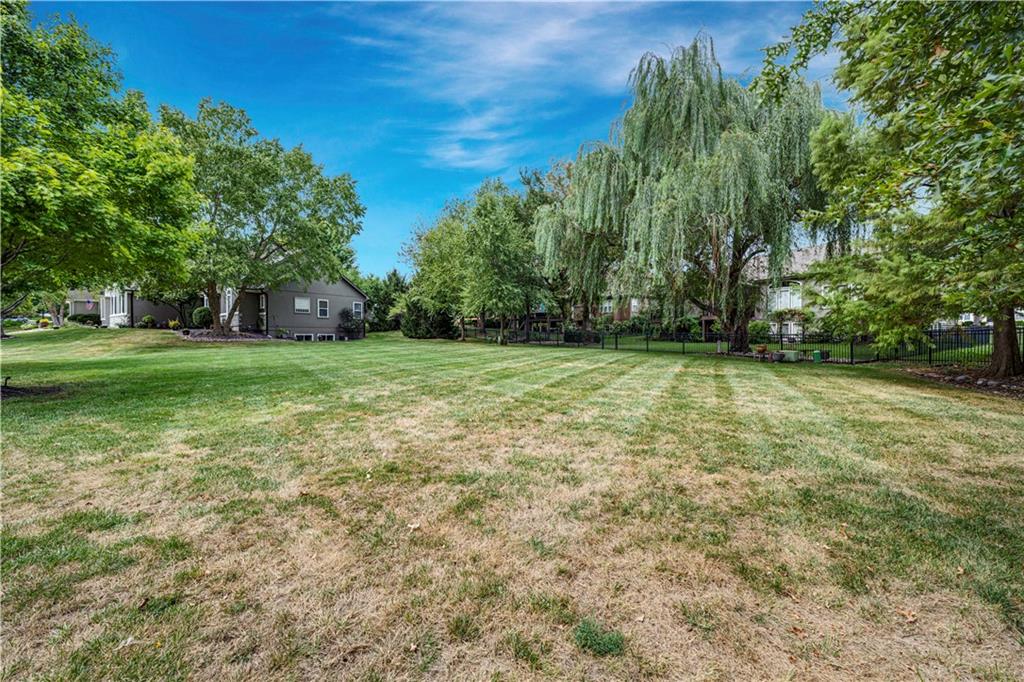12352 Westgate St, Overland Park, KS 66213