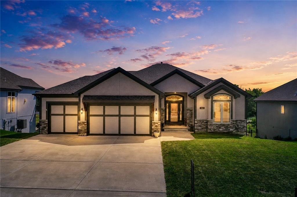 2605 NE 92nd St, Kansas City, MO 64156