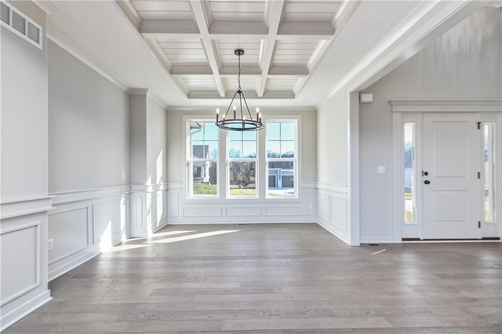 6104 Barth Rd, Shawnee, KS 66226