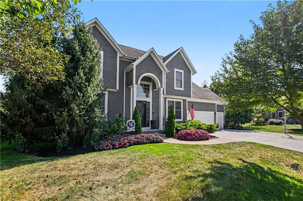 16915 W 161 St, Olathe, KS 66062