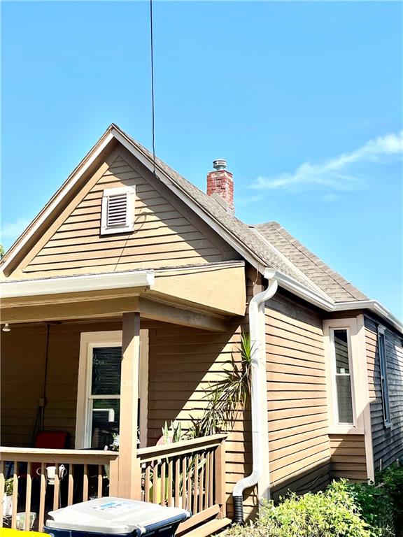 902 W 29th St, Kansas City, MO 64108