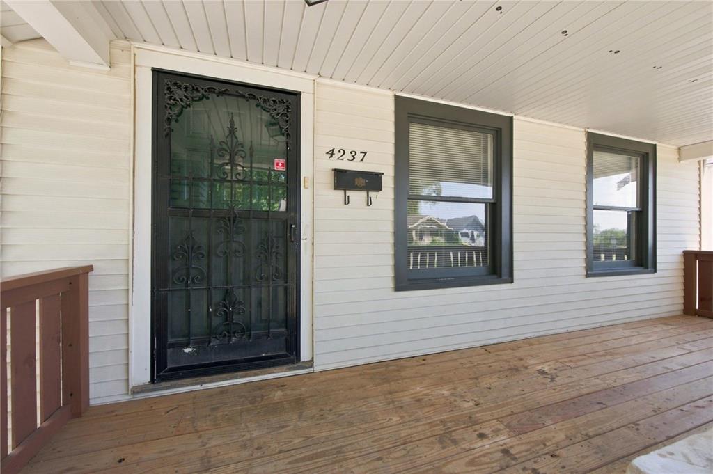 4237 Agnes Ave, Kansas City, MO 64130