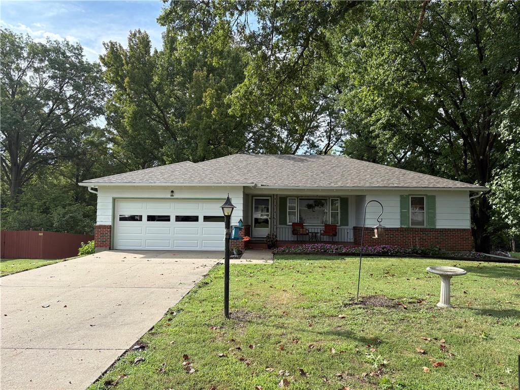 1815 Olive St, Leavenworth, KS 66048