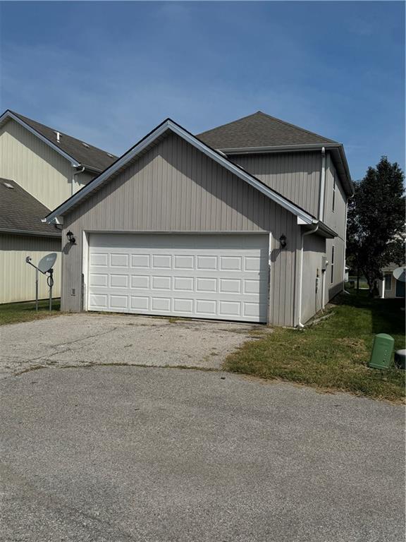 313 NE Coldwater Creek Rd, Grain Valley, MO 64029