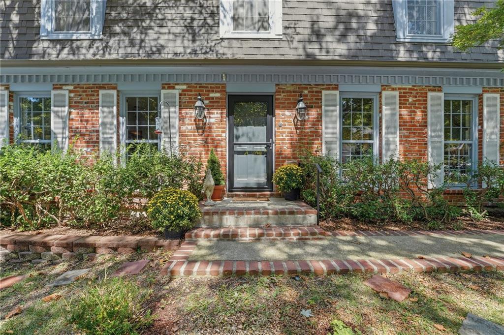 2804 W 120th Ter, Leawood, KS 66209