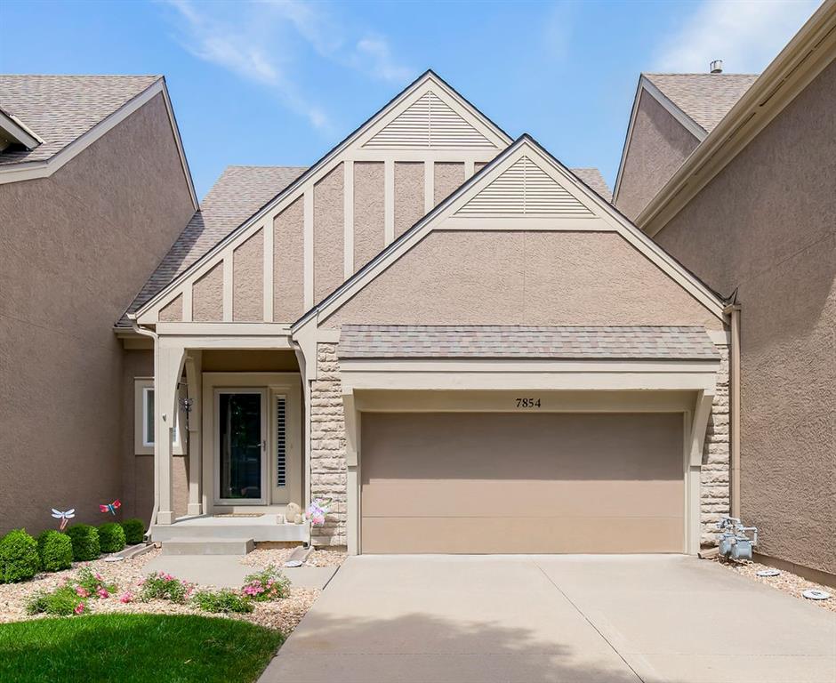 7854 W 157th Ter, Overland Park, KS 66223