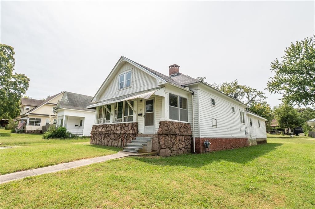117 S 8th St, Fredonia, KS 66736