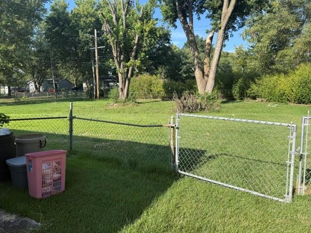 266 S Raum St, Lawson, MO 64062
