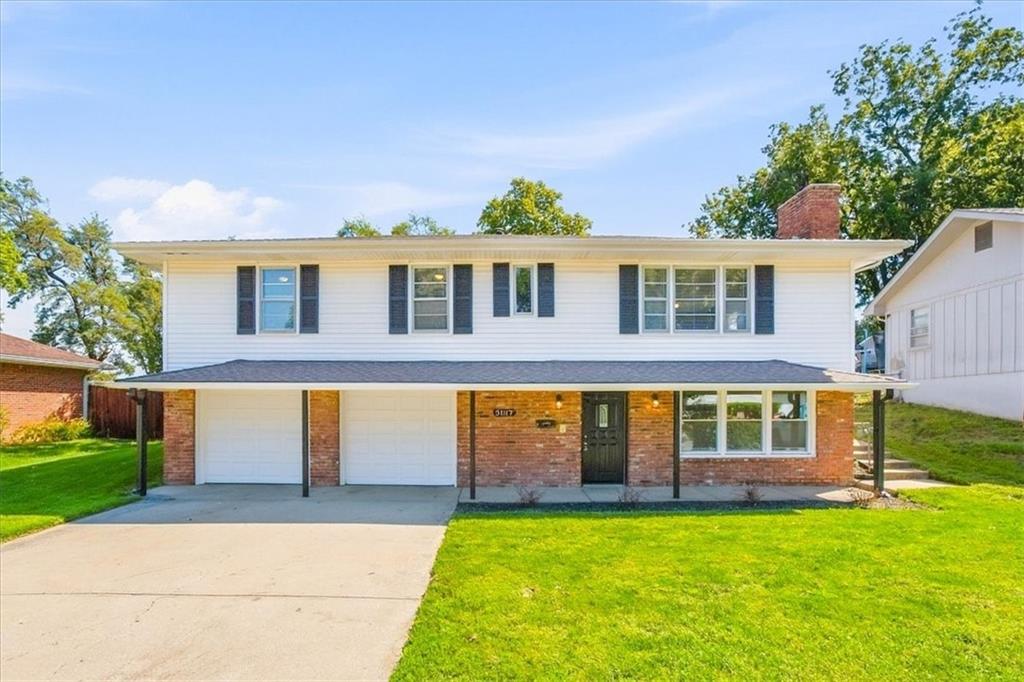 3017 S Hall Rd, Independence, MO 64052