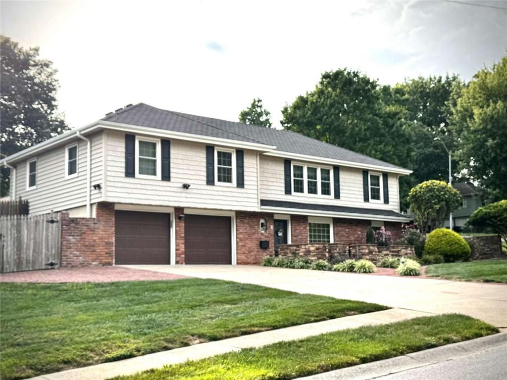 4408 S Mills St, Independence, MO 64055