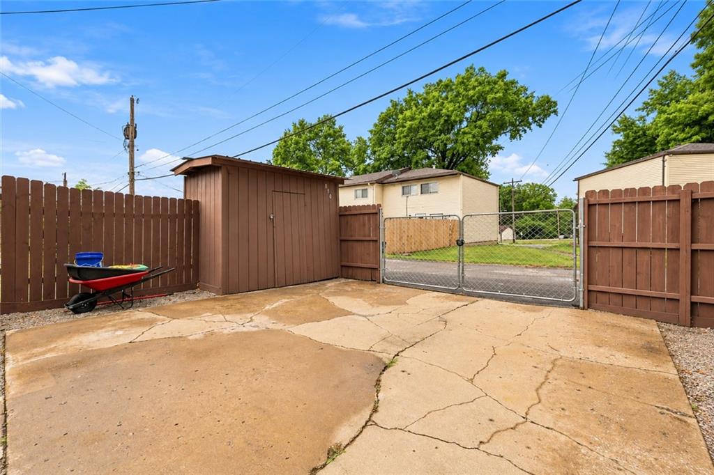 850 N 70th St, Kansas City, KS 66112