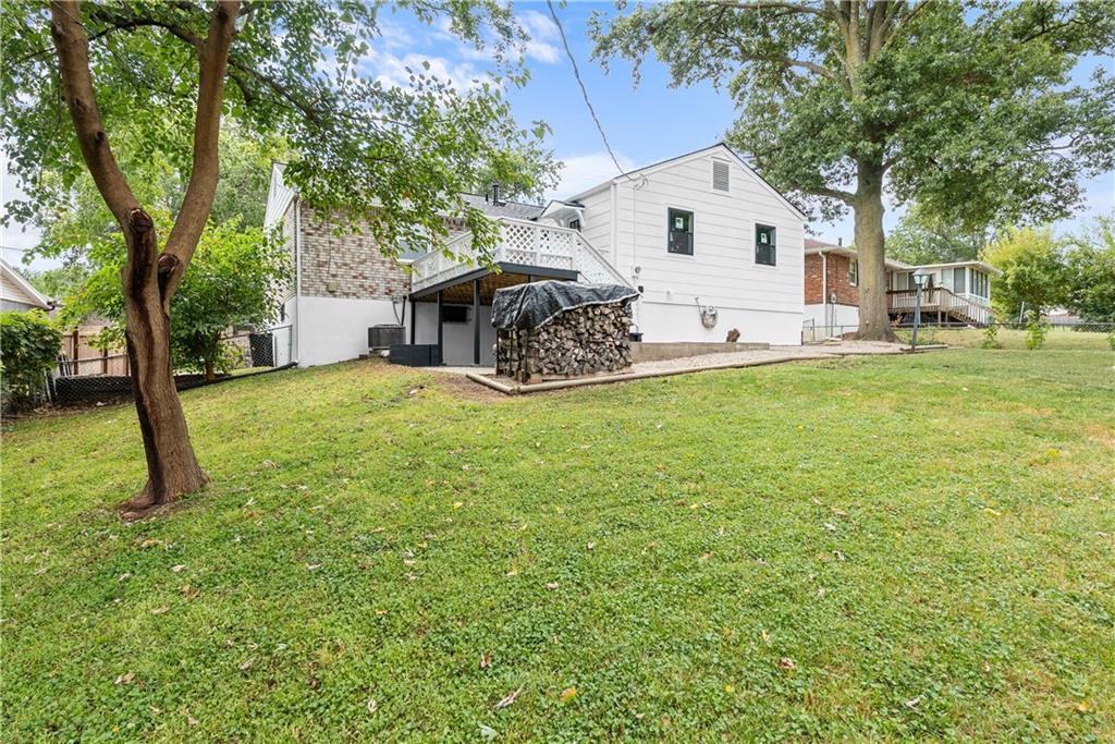 15412 E 42nd Pl, Independence, MO 64055