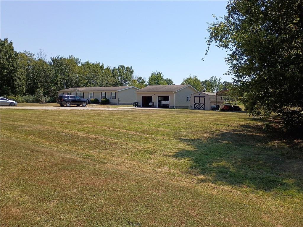 479 E 612th St, Girard, KS 66743